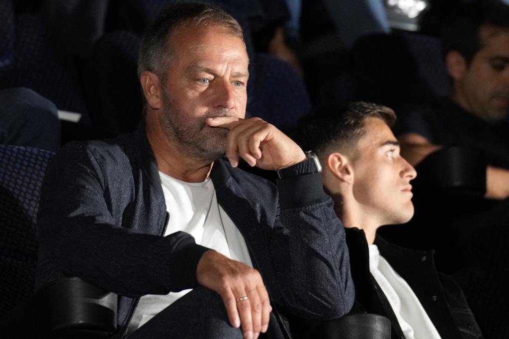 Iniesta no estuvo solo: las grandes figuras que llegaron a su emotiva despedida; Xavi y Laporta, cada uno por su lado