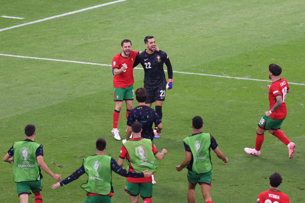 Cristiano Ronaldo lloró en la Eurocopa, pide perdón y así festeja la sufrida clasificación de Portugal a cuartos de final
