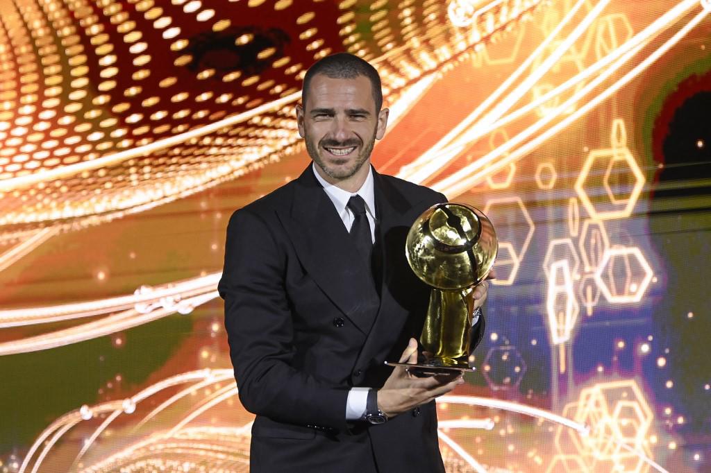 Alexia Putellas enamora en Dubái: así fue la entrega de los premios Globe Soccer Awards y Ronaldinho no pudo faltar