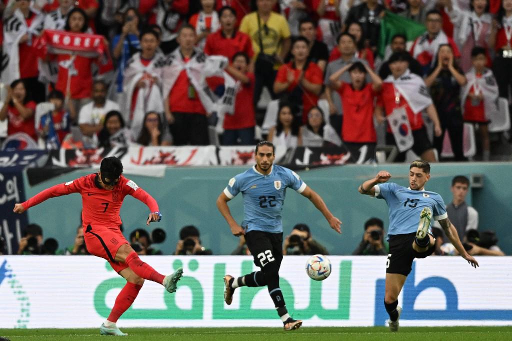 Uruguay tropieza contra Corea del Sur en el debut de ambas selecciones en el Mundial de Qatar 2022