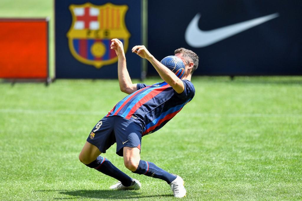 La presentación oficial de Lewandowski en el Camp Nou: su dorsal y qué lo motivó para fichar por el Barcelona