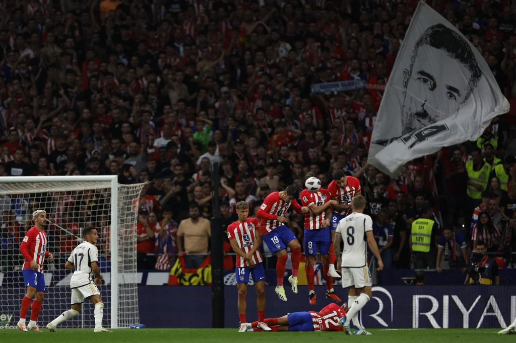 Frustración de Bellingham y Ancelotti; bronca al final y el festejo de Griezmann en el gane del Atlético al Real Madrid