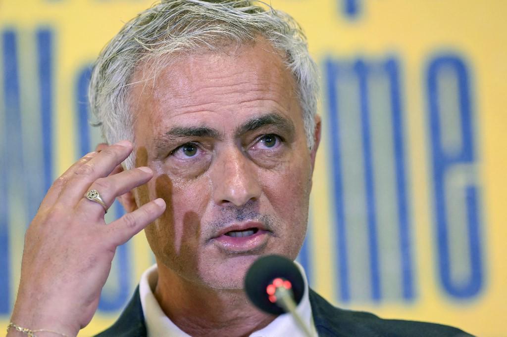 Mourinho desató la locura con Fenerbahce y le abre las puertas a un jugador de Real Madrid: “Si quieres venir...”