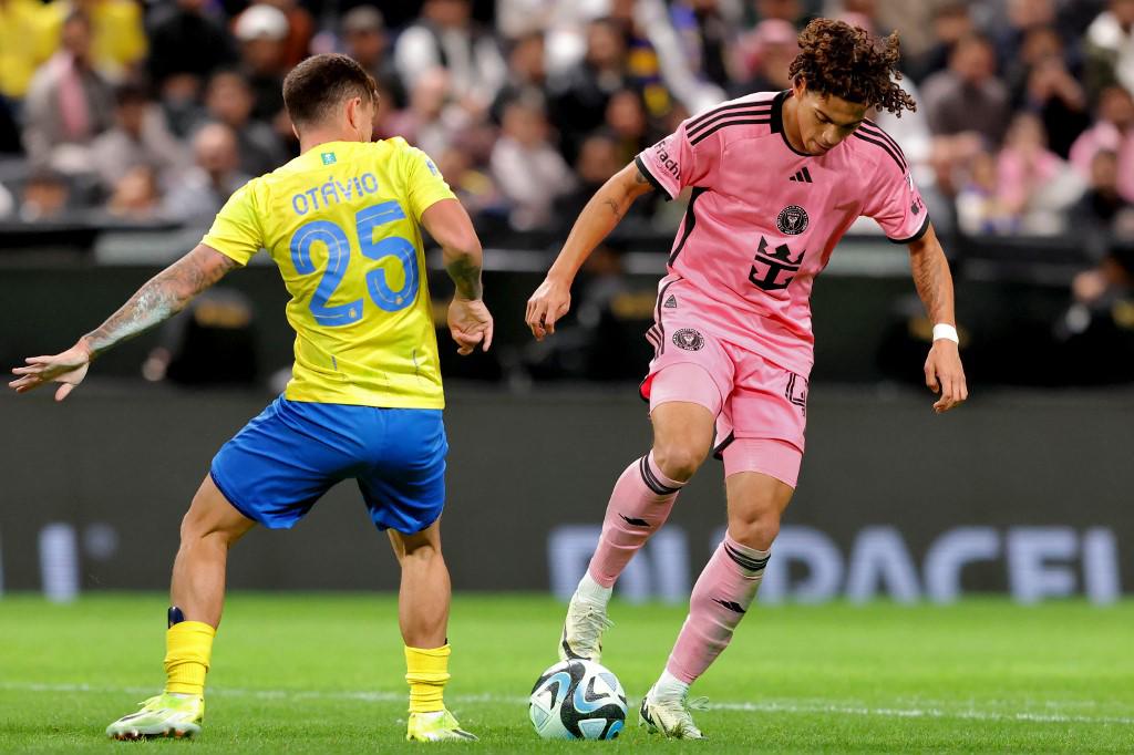 Al Nassr goleó al Inter Miami: la “fiesta” de Cristiano Ronaldo en los palcos y la frustración de Messi en la banca