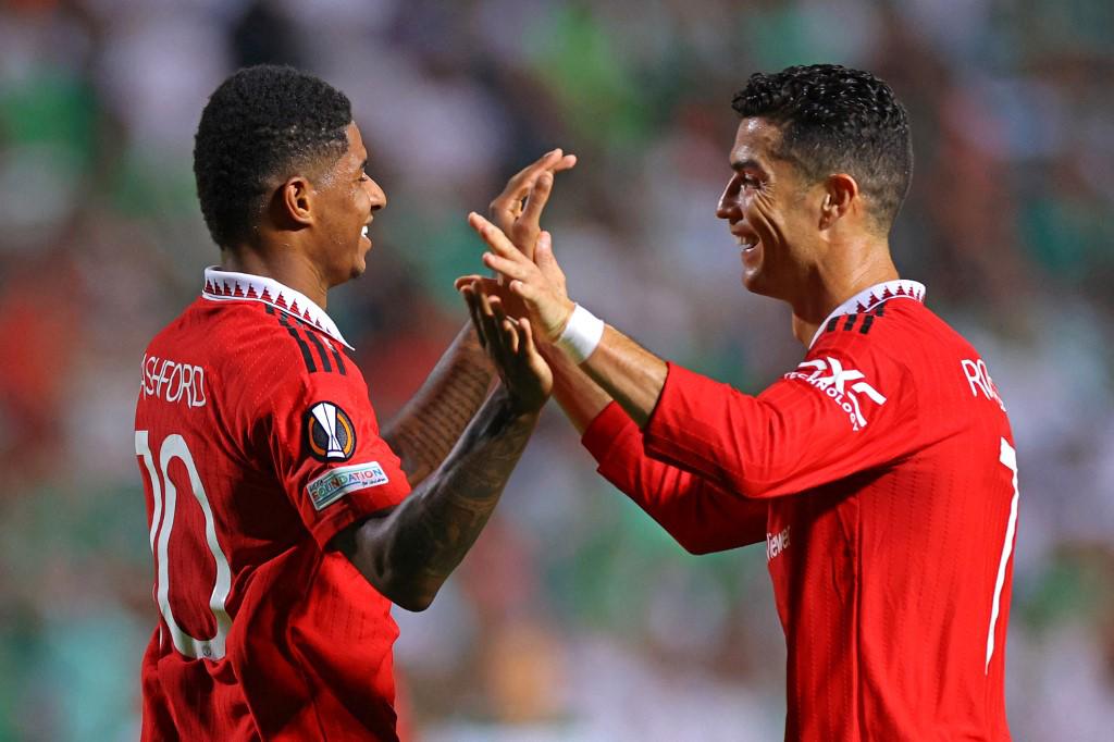 Manchester United sufre para vencer al Omonia en la Europa League... ¡y Cristiano Ronaldo falló un gol cantado!