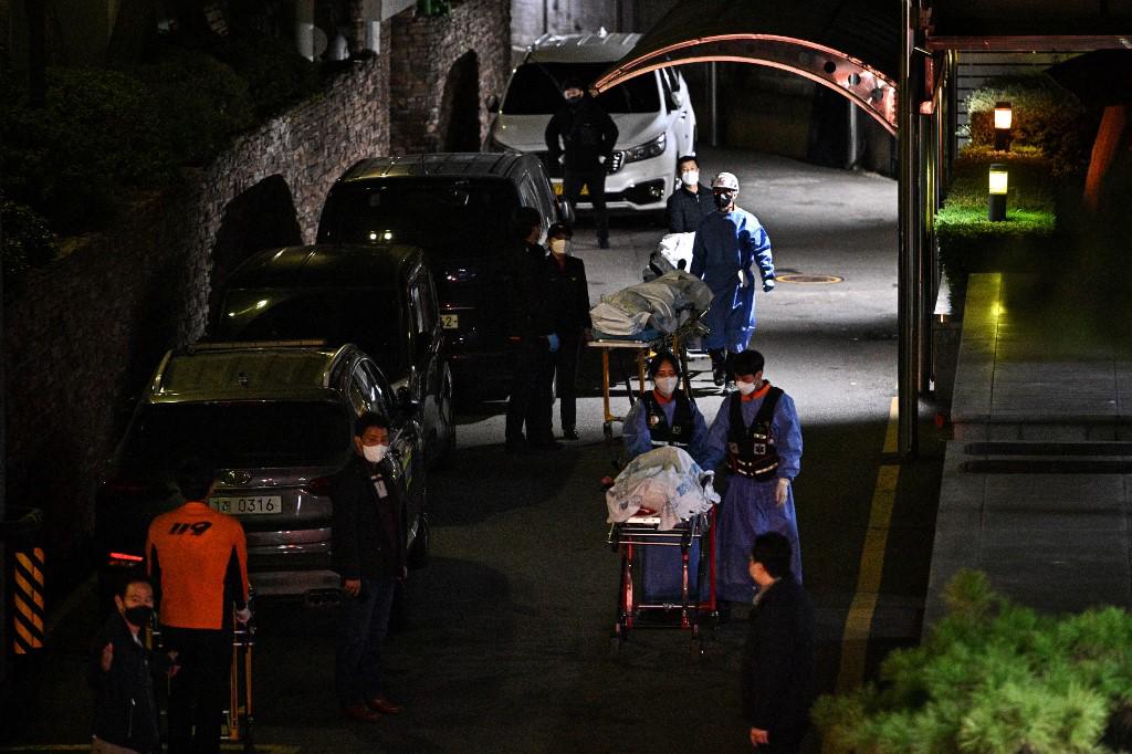 Terror en Corea del Sur: las desgarradoras imágenes de la estampida que dejó 151 muertos cuando celebraban Halloween