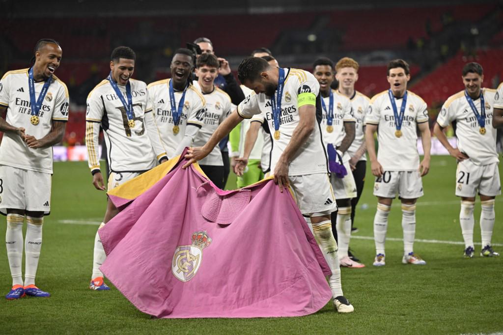 Así festejó Real Madrid la 15: Ancelotti sacó los pasos prohibidos, la emoción de Bellingham y Kroos dijo adiós