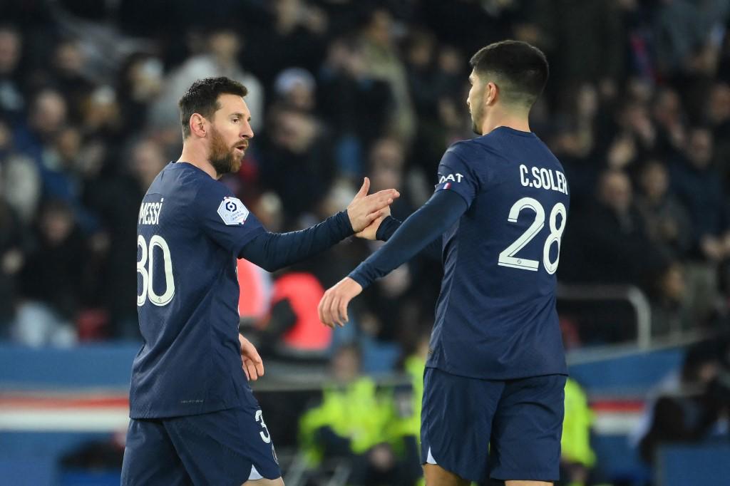 Messi suma 10 goles y 10 asistencias esta campaña con el PSG en la liga francesa.