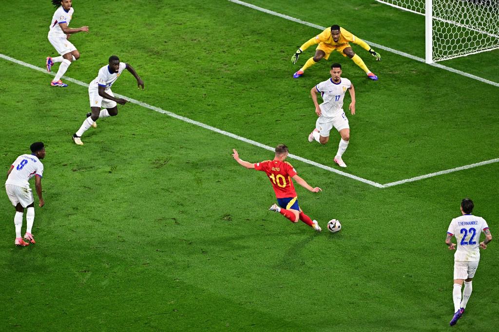 La venganza de Yamal, gesto perdedor de Mbappé a España por la final; bronca entre Cucurella y Dembélé en la Euro 2024