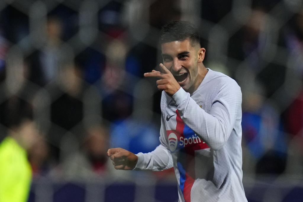 Mbappé es superado y sorpresivo primer lugar: Así quedó la lista de los jugadores más caros del mundo