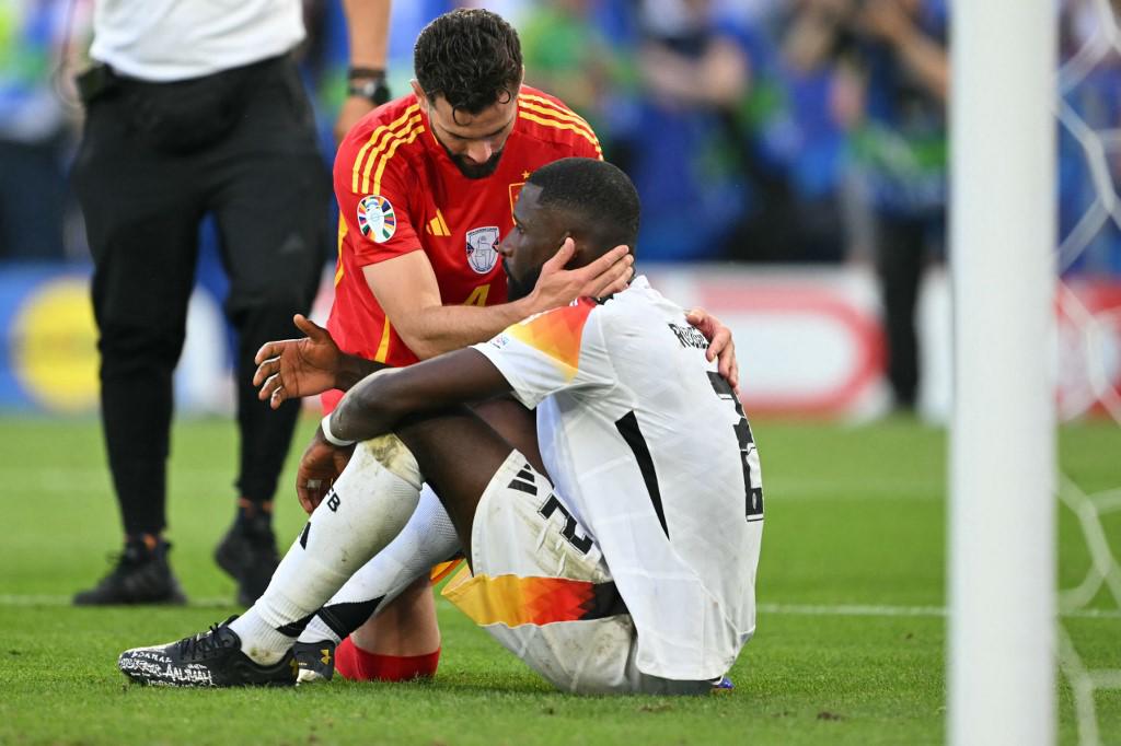 Kroos se cargó a Pedri en su último partido: duras imágenes de la eliminación de Alemania ante España en la Eurocopa