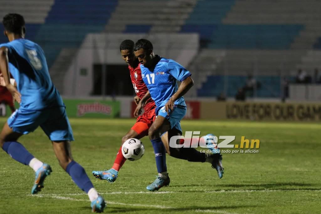 “Pónganla de delantera”, la guapa fisioterapeuta que se robó el “show” en el duelo entre Panamá y Aruba en el Nacional