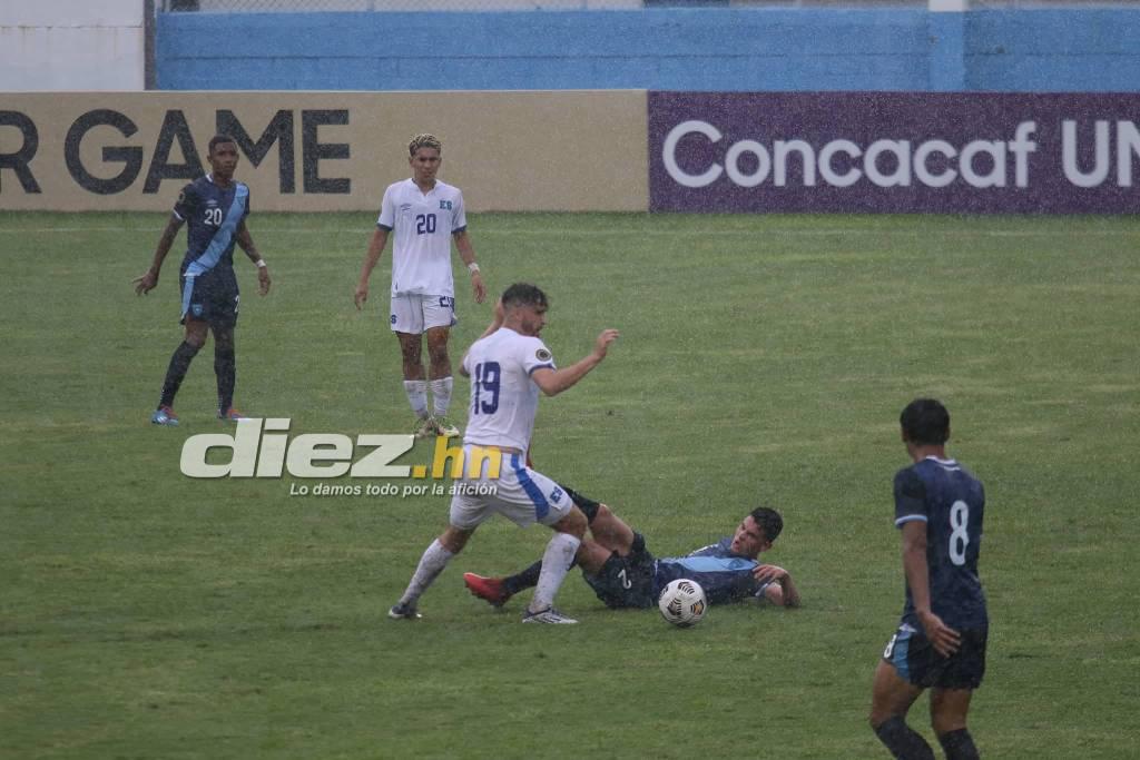 “Pónganla de delantera”, la guapa fisioterapeuta que se robó el “show” en el duelo entre Panamá y Aruba en el Nacional