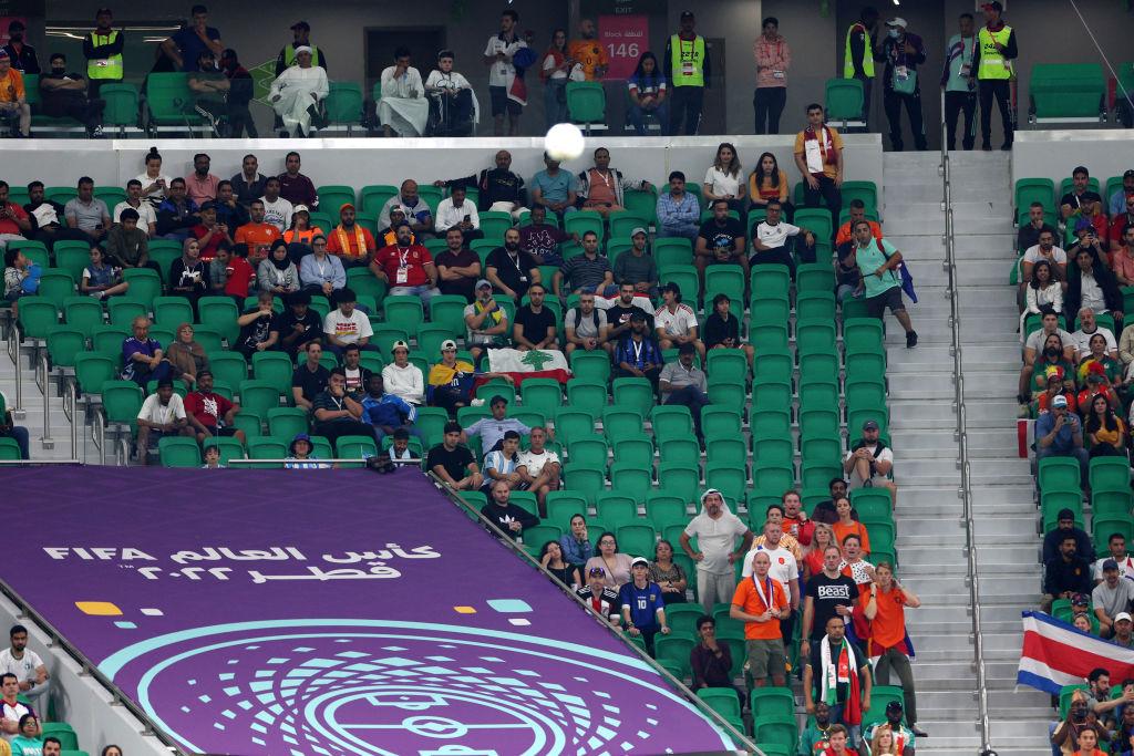 La entrada era gratis: las increíbles imágenes del Senegal-Países Bajos con un estadio medio vacío en pleno Mundial
