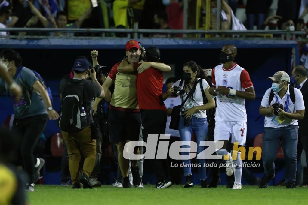 Olimpia tetracampeón: las imágenes imperdibles de la celebración tras vencer a Real España en el Estadio Morazán