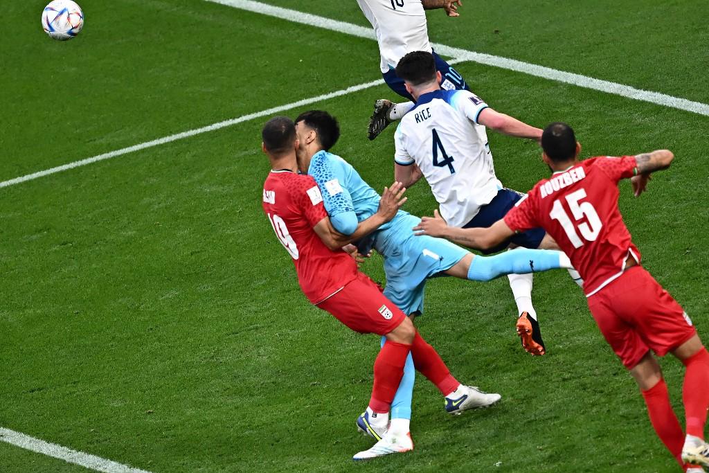 Así se vivió la paliza de Inglaterra sobre Irán en su primer partido del Mundial; Saka marcó doblete