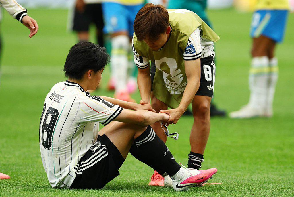 La triste reacción de Shin por Japón y limpia el estadio; Moriyasu pide perdón