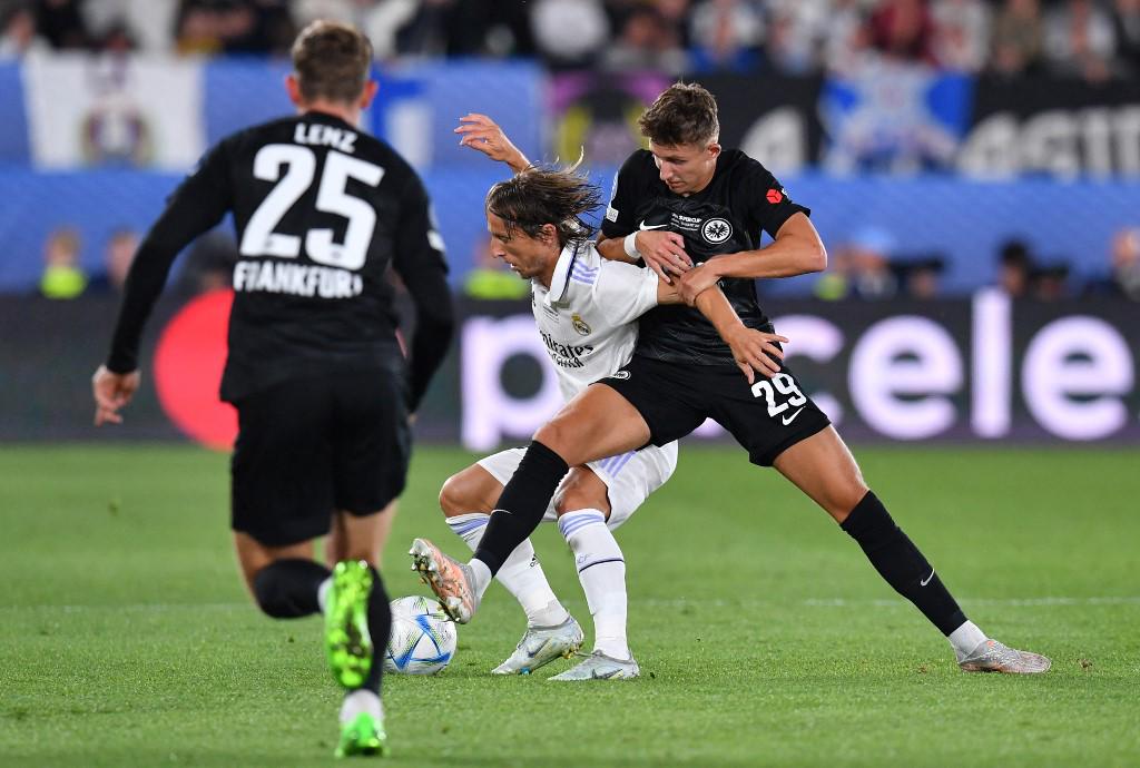 Así se vivió el triunfo del Real Madrid sobre el Eintracht para conquistar el primer título de la temporada