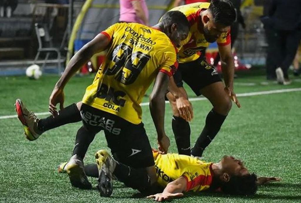 Herediano conquistó su título 29 en Costa Rica en el año de su centenario y lo hizo venciendo a Saprissa en remontada