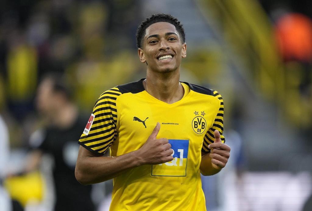 Mbappé es superado y sorpresivo primer lugar: Así quedó la lista de los jugadores más caros del mundo