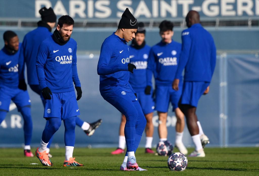 Messi y Mbappé estuvieron en el último entrenamiento del PSG antes de medirse al Bayern.