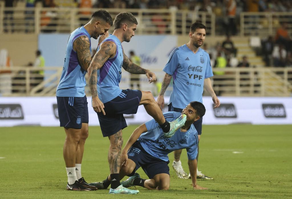 Locura por Argentina de cara al último amistoso y al Mundial: las bromas de Messi, una sorpresiva llegada y los intrusos