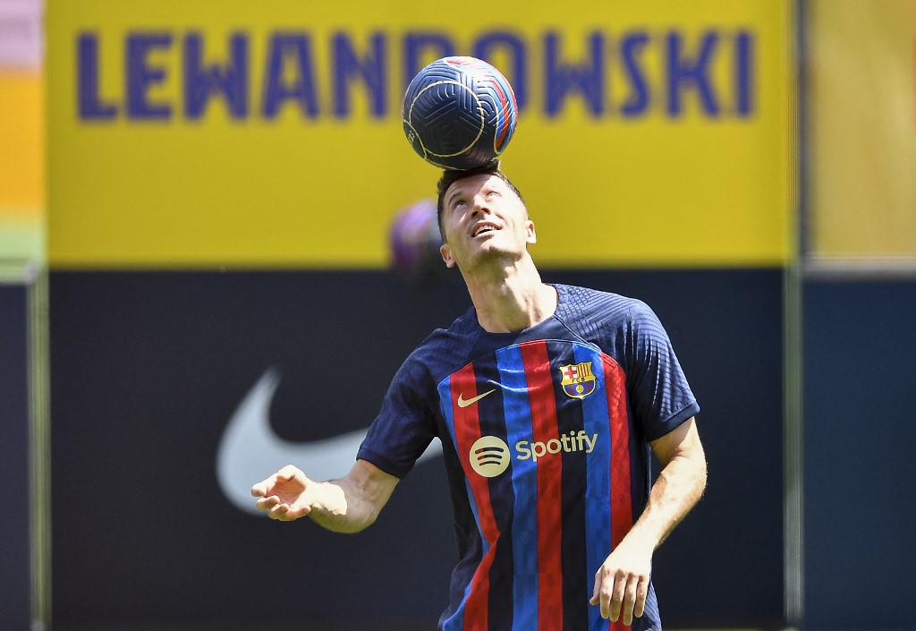 La presentación oficial de Lewandowski en el Camp Nou: su dorsal y qué lo motivó para fichar por el Barcelona