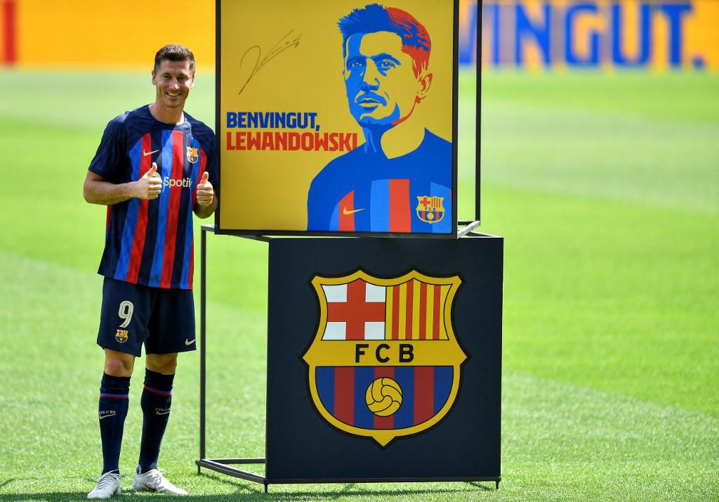 La presentación oficial de Lewandowski en el Camp Nou: su dorsal y qué lo motivó para fichar por el Barcelona