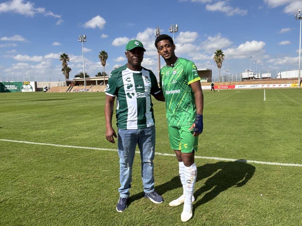 México y Santos Laguna lo recibieron con los brazos abiertos: así es la nueva vida de Dolmo Flores tras dejar Honduras