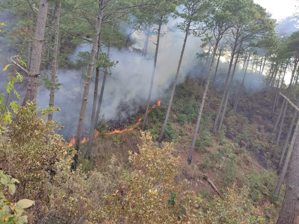 ¡Continúa activo! Así es el voraz incendio que no ha podido detenerse en las montañas de Santa Lucia