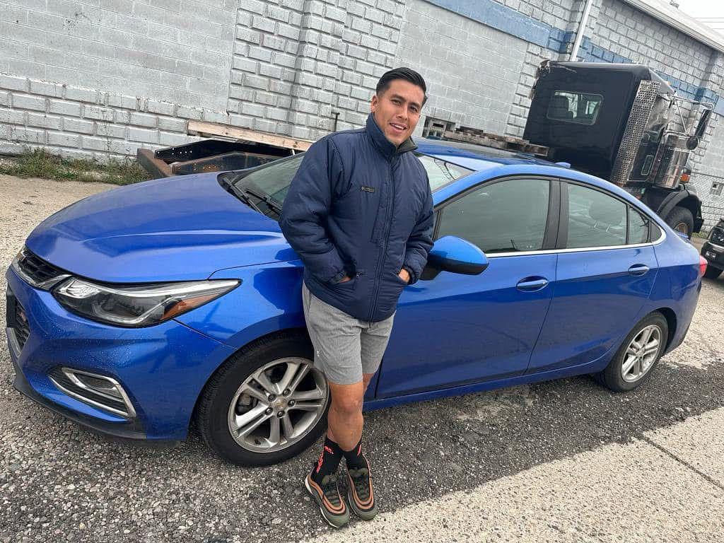 Debutó como gran promesa, mundialista con Honduras y se retiró muy joven, así es su vida en el extranjero