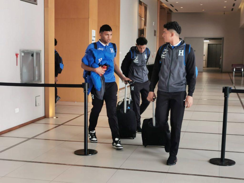 Selección Sub-20 de Honduras llegó a Argentina este jueves de cara al Mundial; se integra el último convocado