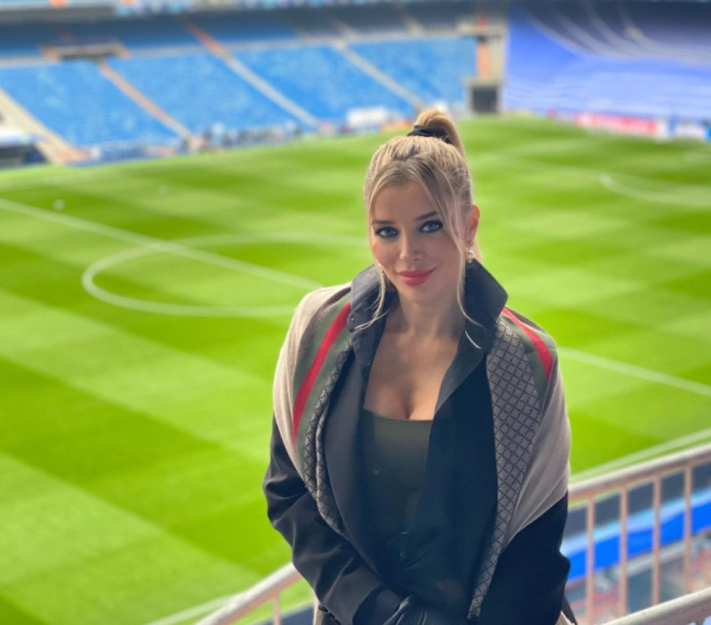 Enamora en el Bernabéu: La hermosa periodista croata que tiene ilusionado a histórico del Real Madrid