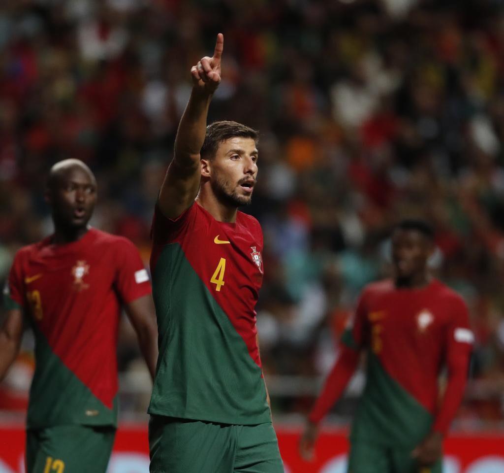 Mbappé es superado y sorpresivo primer lugar: Así quedó la lista de los jugadores más caros del mundo