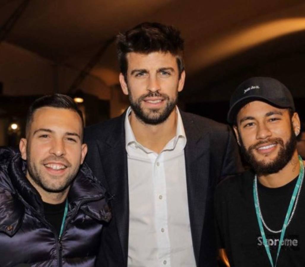 ¿Barcelona? Neymar es 'cazado' en la Copa Davis junto a Piqué y Jordi Alba