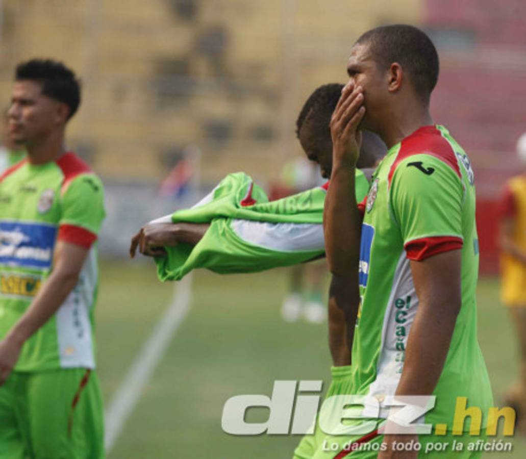 Polémico juego en La Ceiba Vida-Marathón