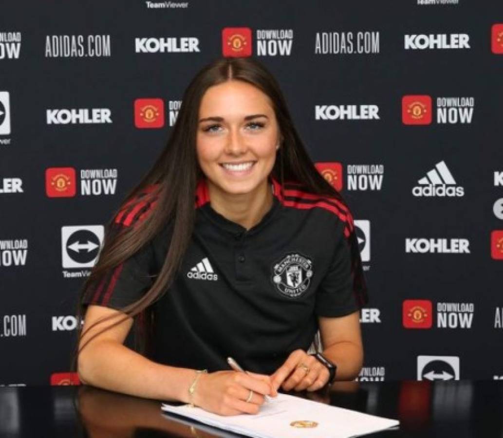 Así es Tara Bourne, la preciosa defensora del Manchester United que enamora en Inglaterra