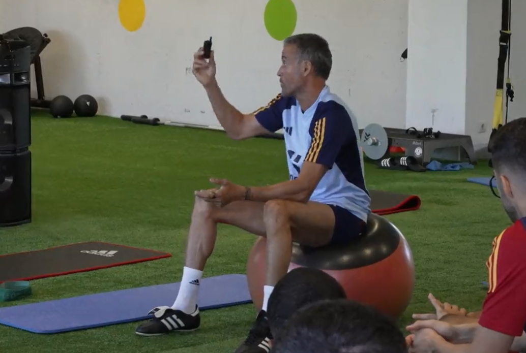 Luis Enrique sorprende: el novedoso método que implementó para los entrenamientos de España y es furor en redes sociales