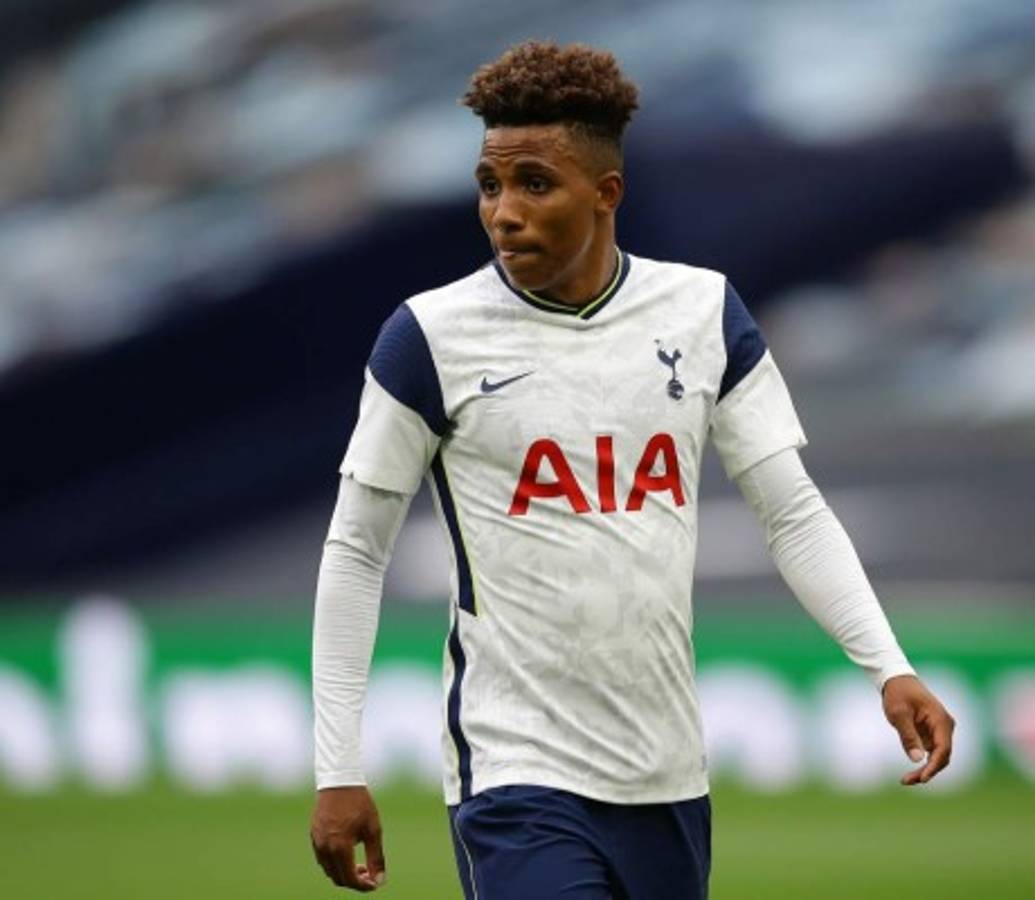 Mercado de fichajes: Barrida en el Manchester United, bombazo inesperado del Real Madrid y Messi es noticia