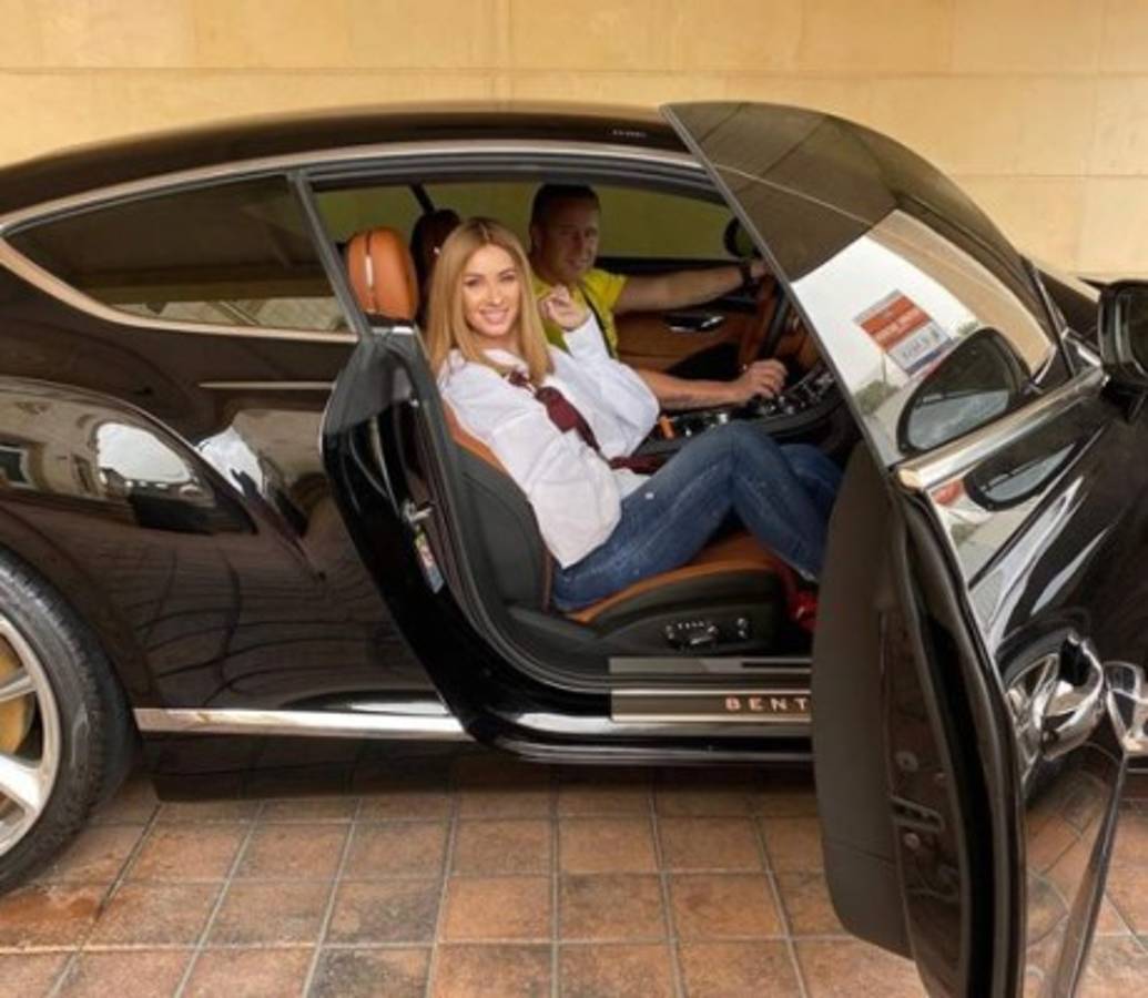 Anamaria Prodan, la espectacular modelo y millonaria que comprará un club rumano con deudas