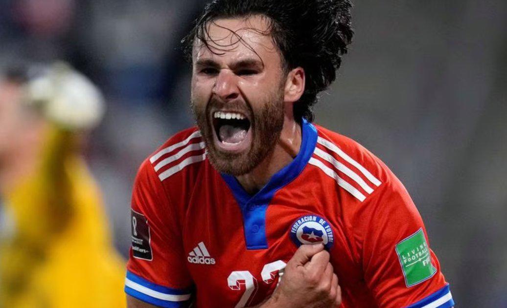 Mercado: da el sí para irse del Barcelona, la bomba de Benzema en el Real Madrid y el futuro equipo de Harry Maguire