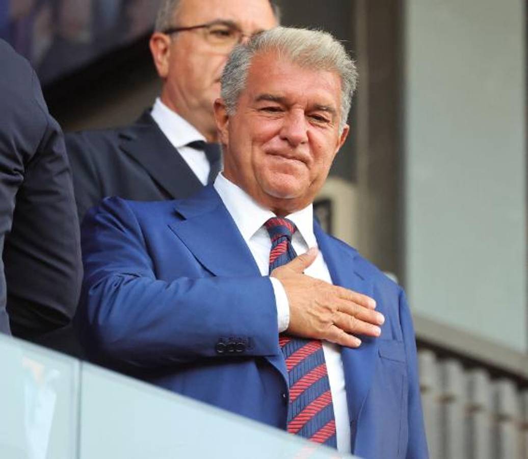 El enemigo vuelve a casa: Figo estará hoy en el campo del Barcelona ante PSG; el motivo y la sorpresiva reacción de Laporta