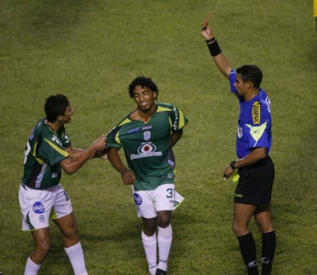 Casi 10 años de no ser campeón, estos jugadores le dieron la octava copa a Marathón en el 2009 y ahora están cerca de la novena.