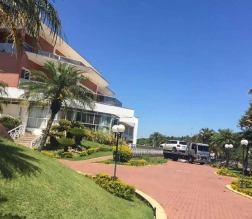 El infierno de Ronaldinho: De ser el rey del Barcelona a las deudas y problemas con la justicia