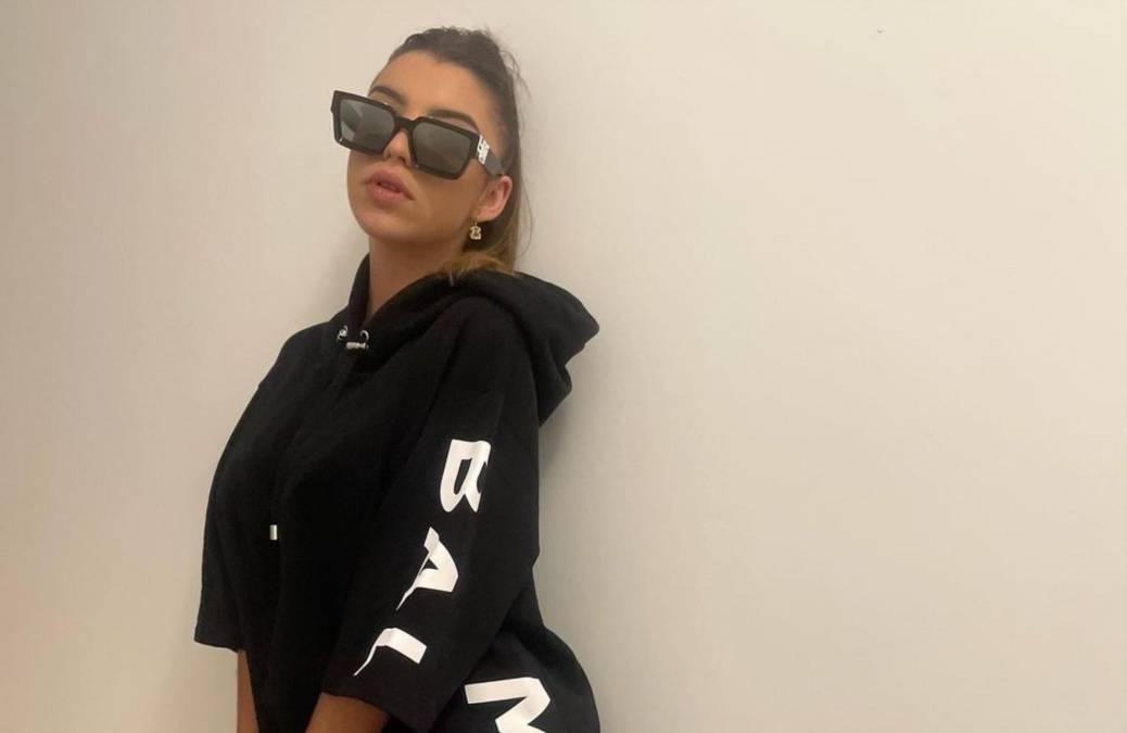 Revelan el futbolista del Barcelona que pasó tres noches encerrado con famosa influencer en un hotel