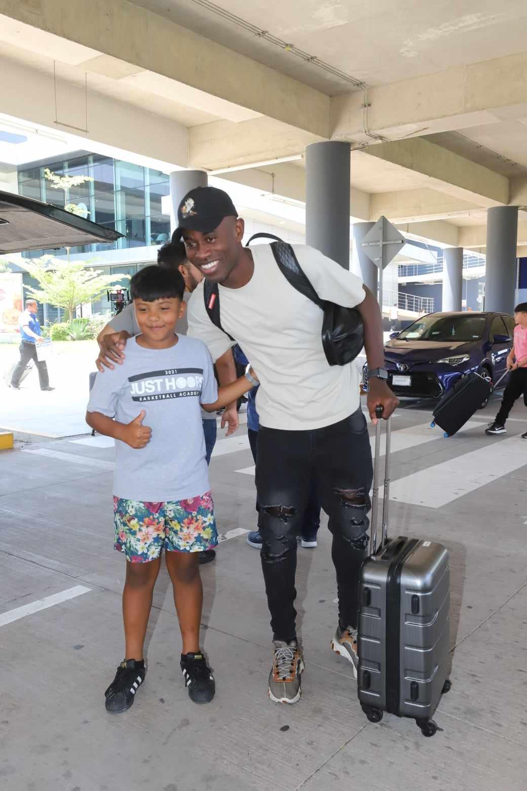 Rougier el más asediado, el percance de Edwin Rodríguez, el tierno momento de Najar y, ¿qué buscaba Marcelo Santos?