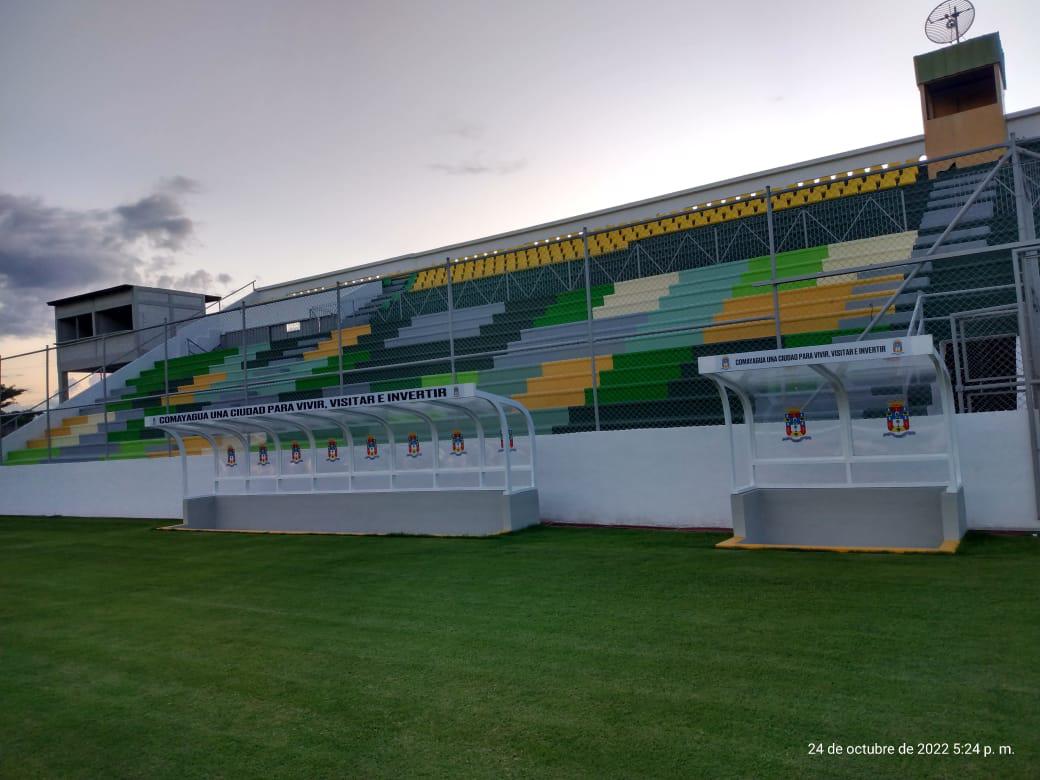 Vuelve a ser una mesa de billar: El estadio Carlos Miranda de Comayagua fue embellecido para que Motagua lo utilice