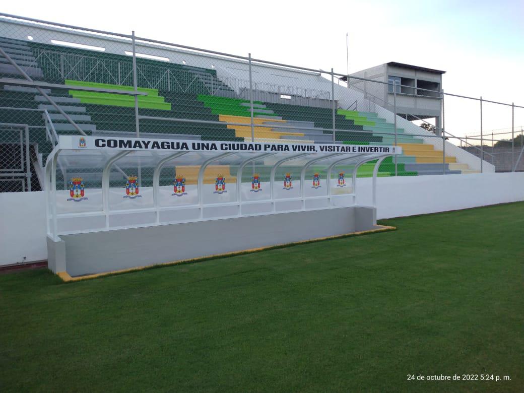 Vuelve a ser una mesa de billar: El estadio Carlos Miranda de Comayagua fue embellecido para que Motagua lo utilice