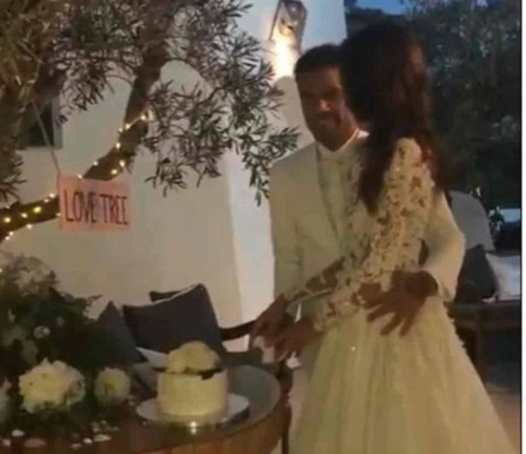 ¡Vaya sorpresa! Así fue la boda secreta de Dani Alves y Joana Sanz en Ibiza