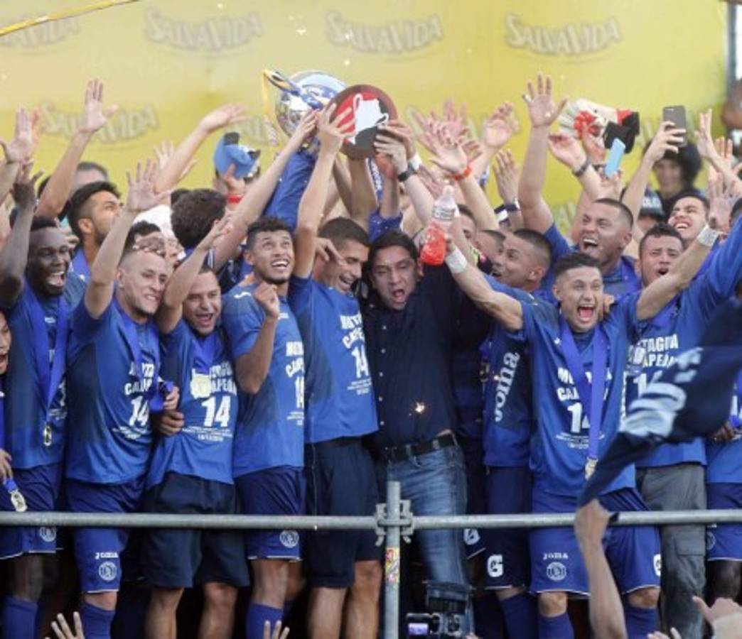 TOP: 15 fotos que todo aficionado del Motagua debe mirar